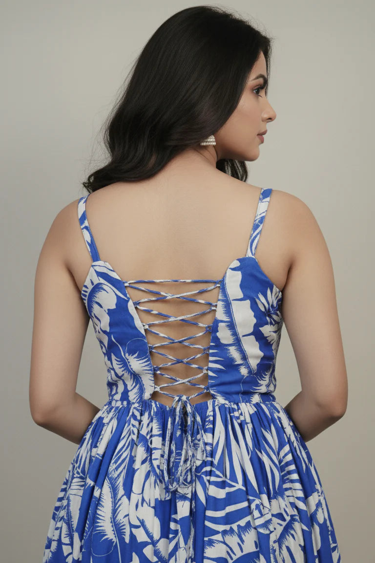 Women Blue Floral Printed Sweetheart Neck Tiered Fit & Flare Dress